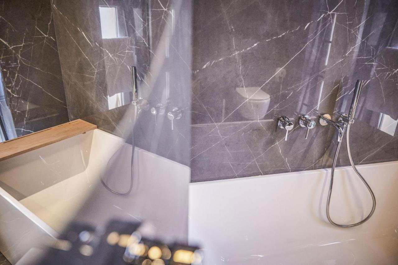 Hotel Oniro - Luxury Rooms & Wellness Suites (Adults Only) Tournai Luaran gambar